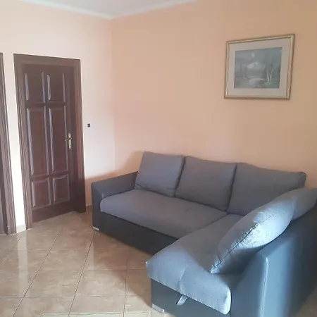 Sandra Apartment *