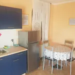 Sandra Apartment *